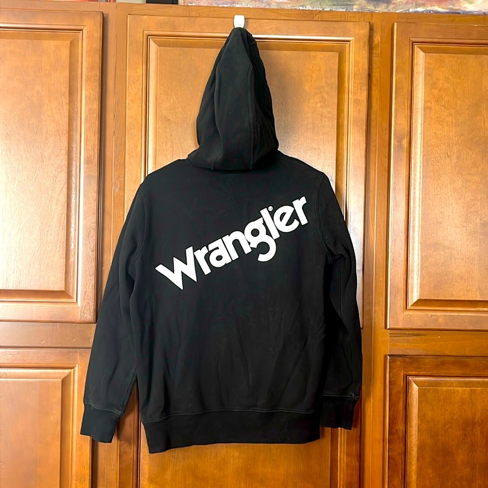 Women’s Wrangler branded sweatshirt size small